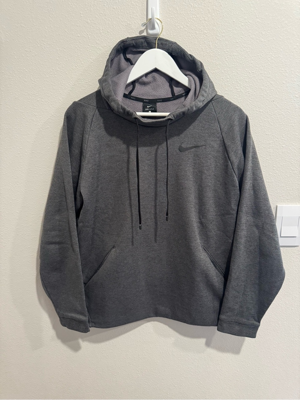 Nike women’s Dri- Fit  Charcoal Gray Pullover Hoodie